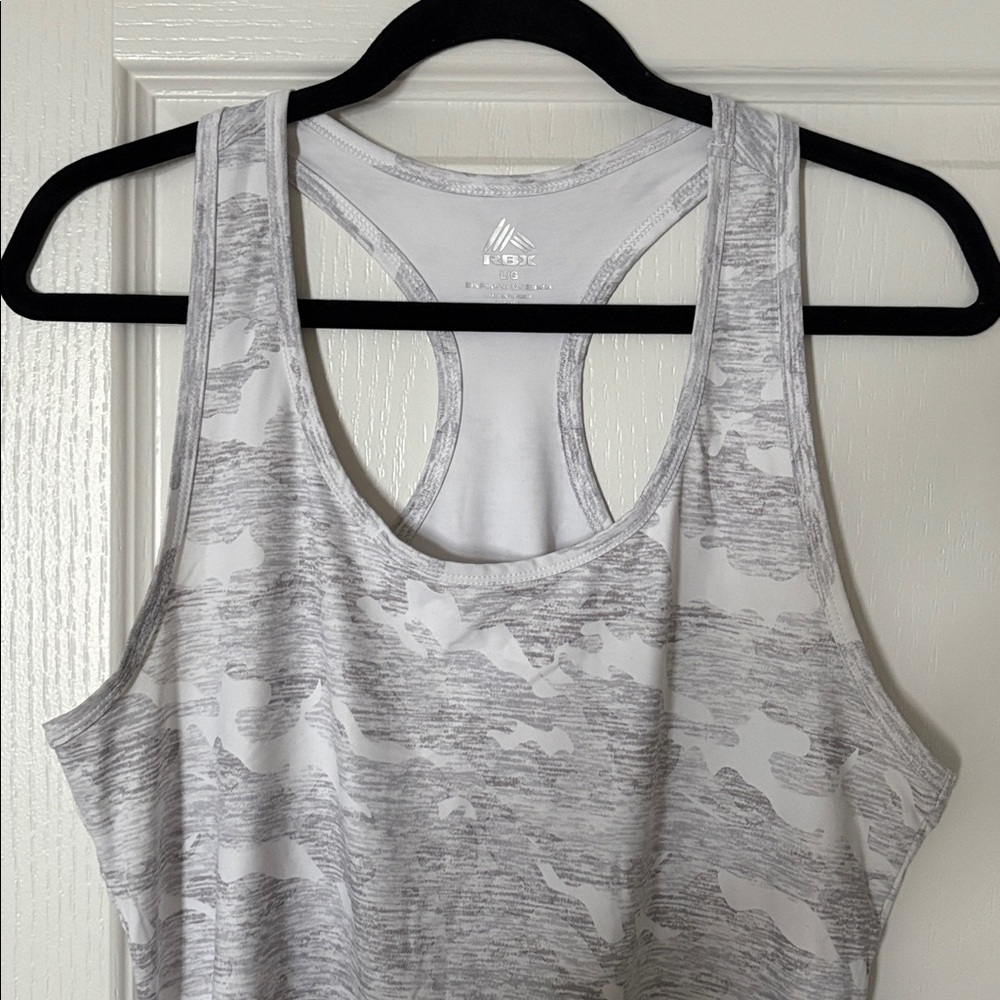 RBX White Camo Tank - Picture 4 of 6